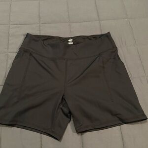 Rabbit Black Women's Athletic Shorts Size Small